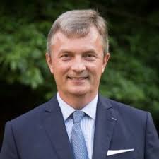 c est gonflé, mais moi recruteur, je veux rencontrer l auteur de cette  lettre.....