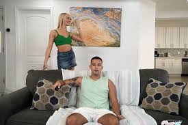 Chloe Is In Charge - S11:E2 porn 🌶️ picture gallery - PornHat