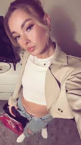 Tara Keane (@tarak240)