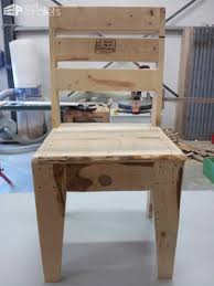 Upcycled Pallet Chair 1001 Pallets Pallet Chair Pallet Diy Recycled Pallets