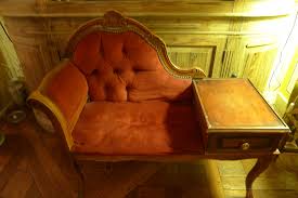 Vaisselier peint renover meuble bois armoire en bois vieux meubles petit meuble idées de meubles meuble deco mobilier de salon meubles anciens. Sortie D Atelier Le Meuble Telephone Loulou La Fee Caseine