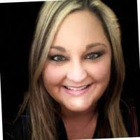 Lauren Minter's Instagram, Twitter & Facebook