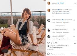 Check spelling or type a new query. En Minifalda Zulma Rey De Lala S Spa Subio La Temperatura