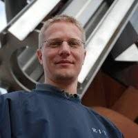 Elizabeth Nobrega's Instagram, Twitter & Facebook