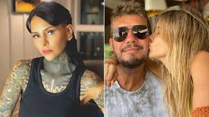 Marcelo hugo tinelli (born 1 april 1960, san carlos de bolívar) is an argentine tv host, media producer and businessman, best known as the host of the tv show showmatch broadcast on argentina's el trece. El Misterioso Mensaje De Cande Tinelli Tras La Separacion De Marcelo Y Guillermina Valdes Infobae