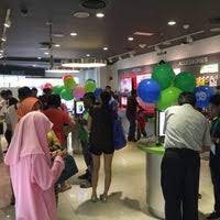 The seberang jaya center is around 5 miles east of city centre georgetown and 10 miles southeast of city centre tanjung bungah. Maxis Now Closed 52 Jalan Todak 4