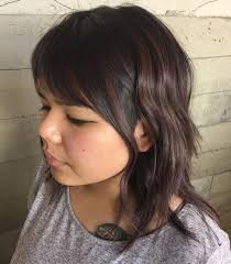 This hairstyle is appropriate for plus size women who have a round face as these elongate your face. Download Short Haircuts For Plus Size Women Pics Expositoryessaywriting Com