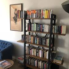 Masif Kitaplik Yukseklik 180 Cm Genislik 120 Cm Kisa Sure Icin 950tl Home Decor Bookcase Decor