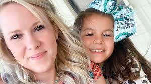 Courtney Middlebrook's Instagram, Twitter & Facebook