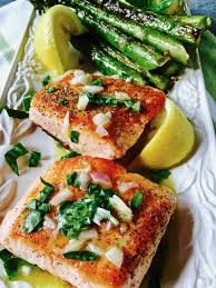 easy pan seared salmon with asparagus