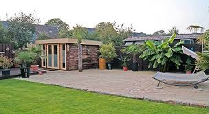 Wichtig sind hier vor allem die. Gartenhaus Kreativ Ein Privater Beachclub Im Vintage Look