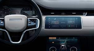 Land rover range rover evoque er en god og høyere priset bil, der den billigste. Range Rover Evoque Bietet Im Modelljahr 2021 Drei Neue Motoren Mit Mild Und Plug In Hybrid Technologie Ein Neues Infotainmentsystem Und Neue Ausstattungsvarianten Land Rover Homepage
