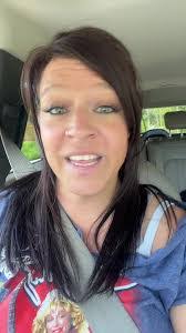 Jessica Springer's Instagram, Twitter & Facebook