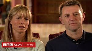 Encuentran una niña que podría ser la desaparecida madeleine la policía metropolitana de londres investigará las muestras de adn de una niña en nueva zelanda parecida a madeleine mccann. En Que Esta La Investigacion Sobre El Caso De Madeleine Mccann Una De Las Ninas Desaparecidas Mas Famosas Del Mundo Bbc News Mundo