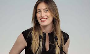 Prima dose di #vaccino fatta! Avete Mai Visto La Cognata Di Maria Elena Boschi E Incantevole