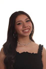 Liz Prado's Instagram, Twitter & Facebook