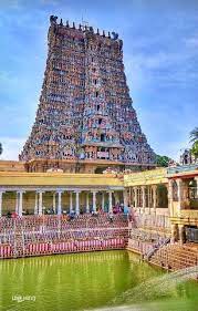 Each passing dynasty has contributed to the architecture of the temple and as a result you will find that various styles have been assimilate din the temple. This Is The South Gopuram Tower Of The Grand Meenakshi Amman Temple Madurai Tamilnadu The Heigh Temple Photography Temple India Indian Temple Architecture