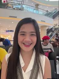 Breakfast at Welcome To Rockville festival with StepMom Hunger Games theme