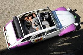 Vous recherchez une société de location de voiture de mariage sur paris ? Location Voiture Ancienne Mariage Diabolo L Evasion En 2cv