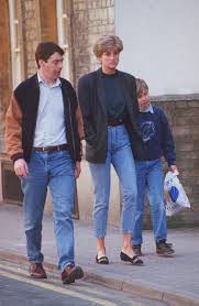 Princess Diana S Chic Unfussy Denim Style Princess Diana Fashion Diana Fashion Princess Diana