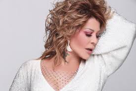 La icónica cantante mexicana recibió comentarios tanto positivos como negativos en sus redes sociales. G0fovepzlpeufm