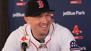 Alex Bregman joins team of his former favorite player