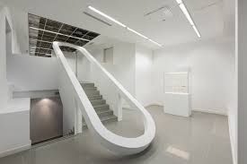 He currently lives and works in madrid. Marlon De Azambuja Acerca De Campo Su Apetito En General Y La Idea De Espacio Fisico En La Ciudad Artishock Revista