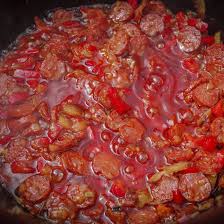 Rougail Saucisses De La Reunion Recette En 2020 Recettes De Cuisine Recette Recette Rougail Saucisse