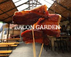 The Woods Is Now A Backyard Bacon Tiki Garden Nyc Bars Bacon Eat