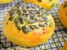 All breads and pastries, including the fillings used are freshly handmade in levain daily using both local and imported ingredients. Recettes De Buns De Yumelise