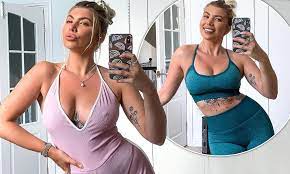 Love Island's Olivia Bowen wears plunging pink playsuit | Daily Mail Online