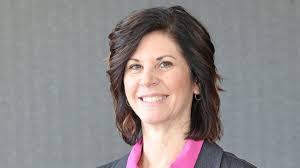 Carrie Mcdermott's Instagram, Twitter & Facebook