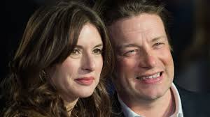 Jamie Oliver and wife Jools are ageless in new smitten photo