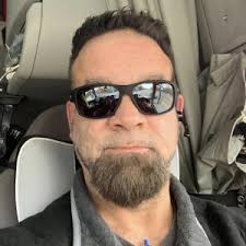 Erasmo Aviles's Instagram, Twitter & Facebook