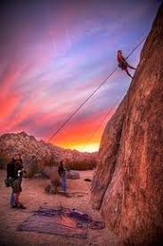 Joshua Tree Rock Climbing At Sunset Rock Climbing Outdoors Adventure Joshua Tree Camping
