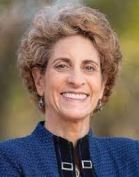 Cecelia Hardy's Instagram, Twitter & Facebook