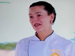 Ahí no Violeta con sus tamales en una final???