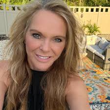 Shelly Slinker Walters‎