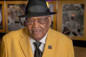 George Rainey, the oldest elected Zulu king, dies at 89