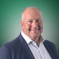 Canadian featherweight Gavin Tucker faces Justin Jaynes