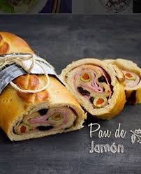 How To Make Pan De Jamon Venezuelan Ham And Olive Bread Recipe Olive Bread Venezuelan Food Food