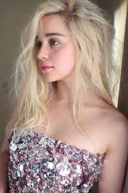 Vogue Co Uk Homepage Emilia Clarke Emilia Clarke Pics Beauty