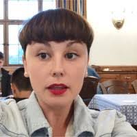 Laura Quintanilla's Instagram, Twitter & Facebook