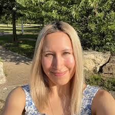 Selina Kimbrough's Instagram, Twitter & Facebook