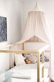 Ikea kura kinderbett mit diy betthimmel 3 kinderzimmer in 2019. Interior Luca S New I Am A Big Girl Now Room Primer Lacquer Ikea Babybett Kinderbett Himmel Inneneinrichtung