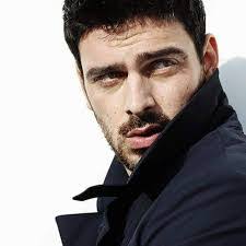 Jany Castillo's Instagram, Twitter & Facebook