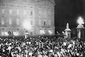 The guns of august (1962) (published in the uk as august 1914) is a volume of history by barbara w. Tuesday 4 August 1914 Diplomacy Failed Tragedy Begun Oupblog
