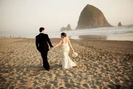 Possible Wedding Venue In Cannon Beach Beach Wedding Packages Wedding Venues Beach Wedding