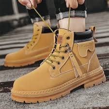 Botas de cowboy com ferramentas esportivas, botas grandes amarelas planas  com cadarço, moda de couro fosco,