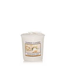 About small jar candles our smallest jar candle provides soothing fragrance designed to create a welcoming home, in a size that's perfect for sampling something new. Wedding Day Samplers Votivkerzen Yankee Candle